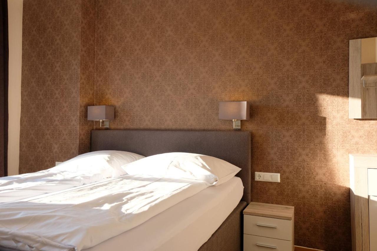 Zum Weissen Lamm Hotel Rothenberg Exterior photo